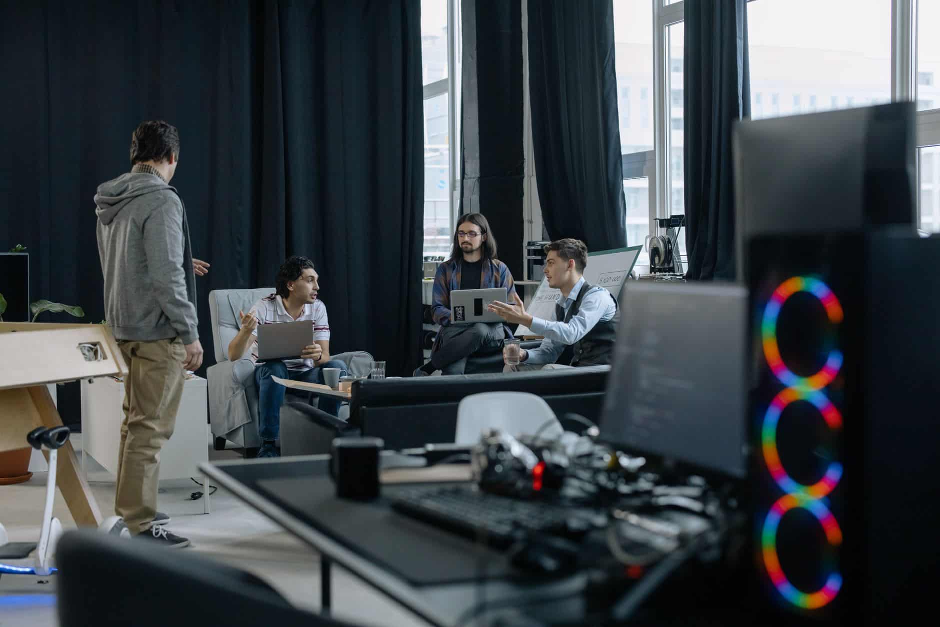 Experts In Value en réunion de travail autour de la stratégie de production logicielle